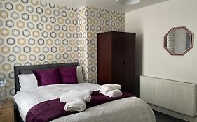 Luxury Spacious 2 Bedroom Home.